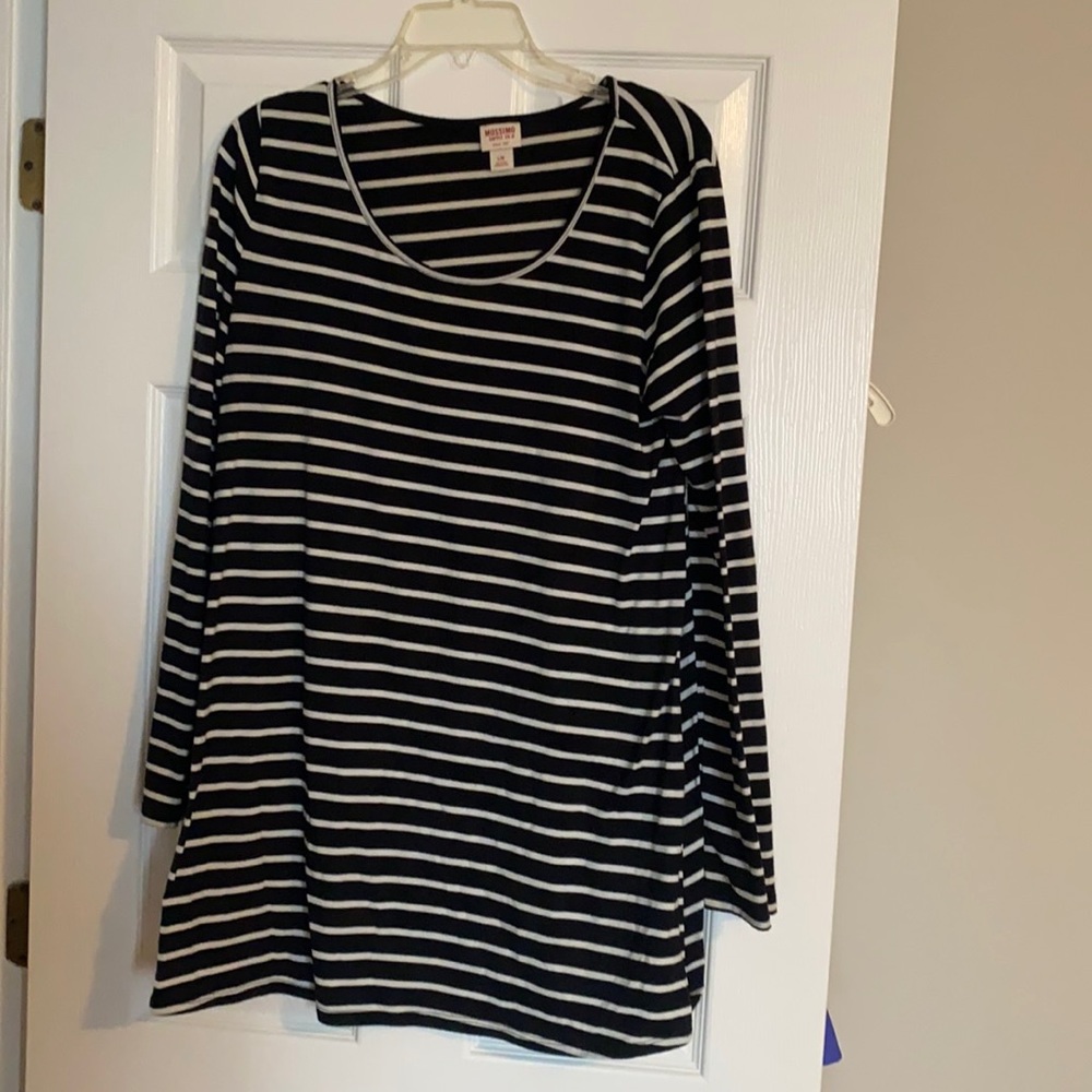 Mossimo & Supply Black and White Tunic